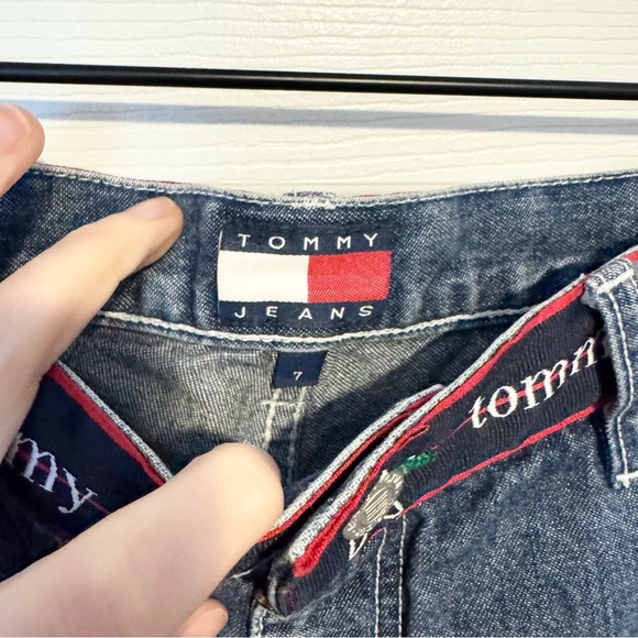 Vintage 90’s Tommy Hilfiger “tommy girl” Blue Denim Shorts Sz 7 - Picture 2 of 4